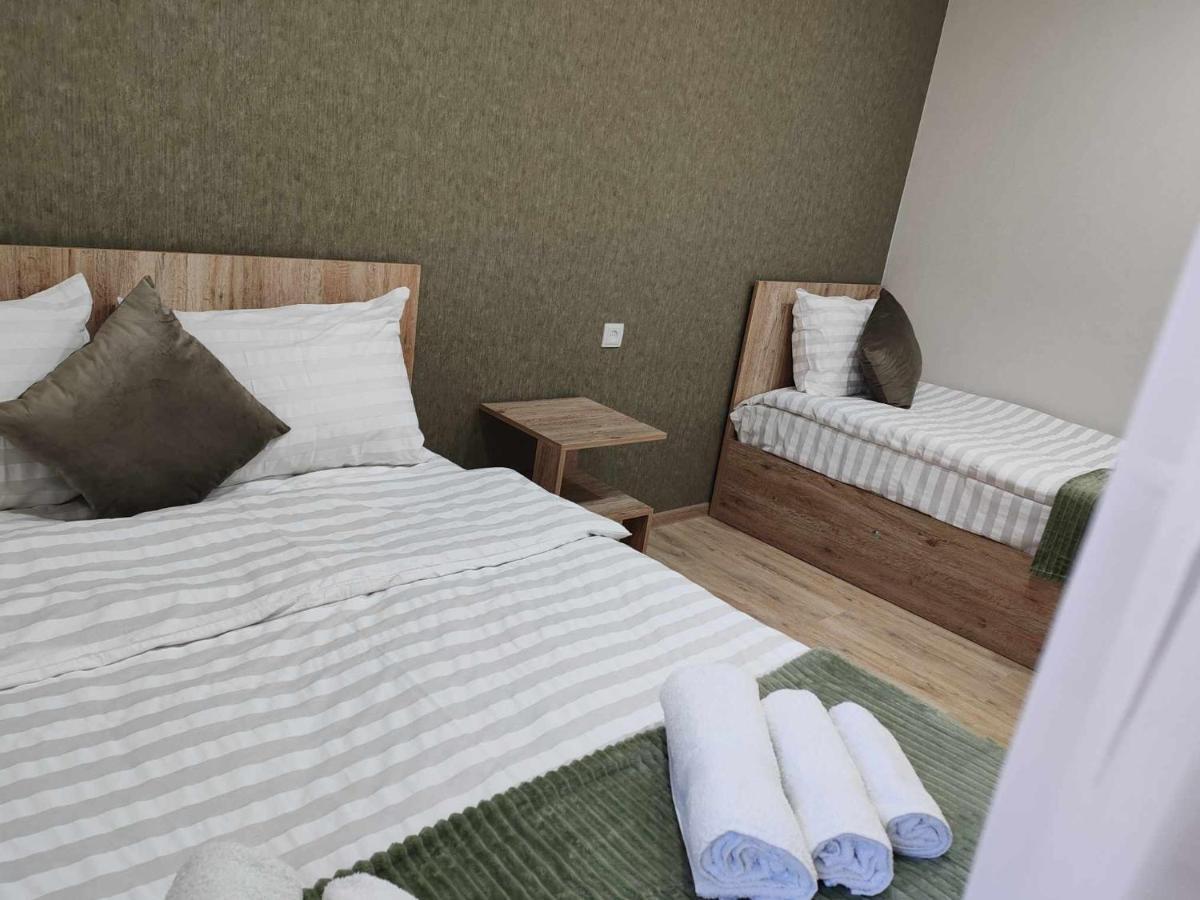 Hotel Sun House Yeghegnadzor Exterior foto
